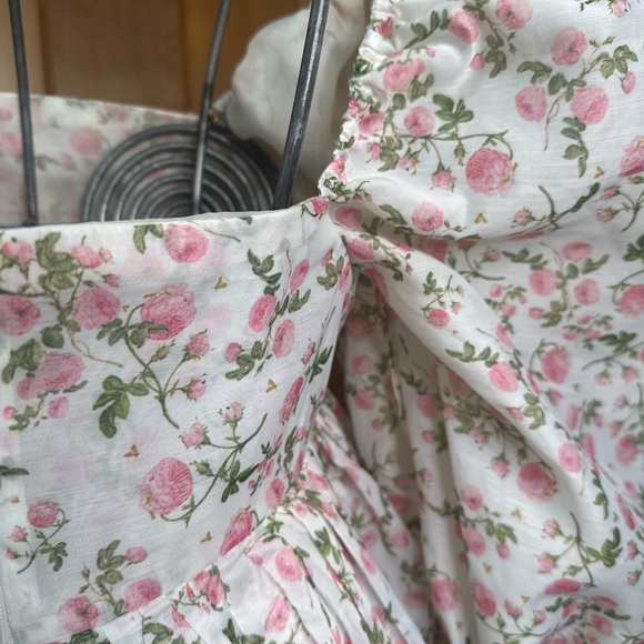 Beautiful, REVERSIBLE, summer picnic puff! - Picture 7 of 10